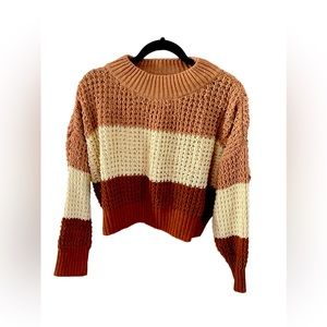Hazel Moon XL crop sweater with a snag
